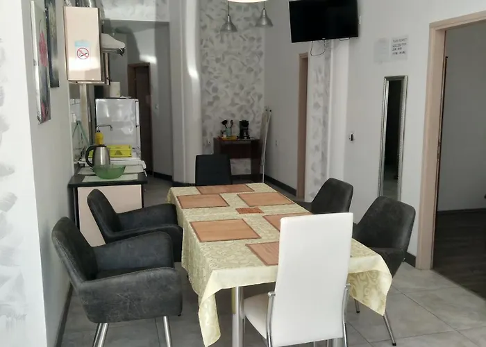 Tinno M Апартаменты Пула