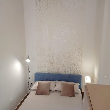 Tinno M Apartamento *